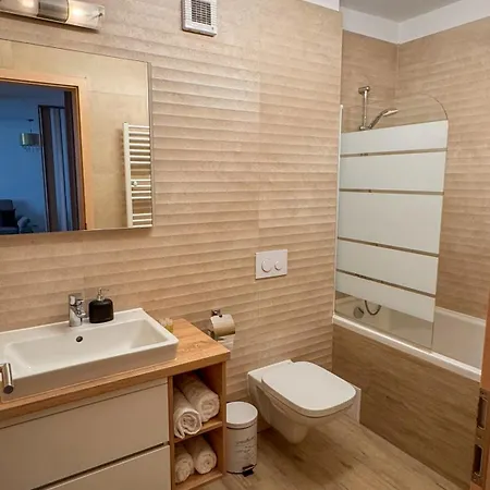 Venus At Coresi Mall